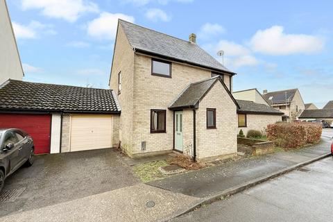Swan Close, Ipswich IP5 4 bed detached house for sale