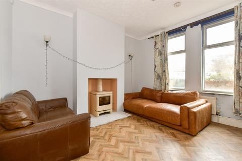 High Street, Wootton, Isle of Wight 3 bed semi