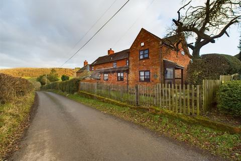 Abberley, Worcester, WR6 6BX 3 bed semi