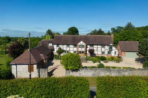 Alcester B49 5 bed detached house for sale