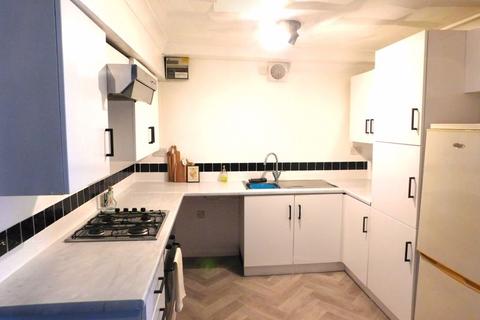 Crescent Street, Weymouth DT4 2 bed apartment for sale