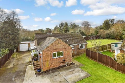 Selling Road, Old Wives Lees... 3 bed detached bungalow for sale
