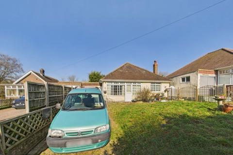 Maytree Avenue, Worthing BN14 2 bed detached bungalow for sale
