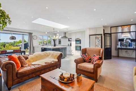 Lower Ridge, Bourne End, SL8 3 bed semi