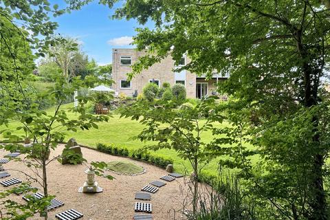 The Ridge, Blunsdon, SN26 4 bed detached house for sale