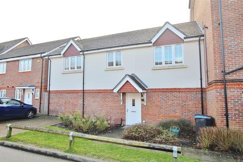 Brookwood Farm Drive, Woking GU21 2 bed maisonette for sale