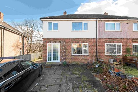 Woodedge Avenue, Huddersfield HD5 3 bed semi