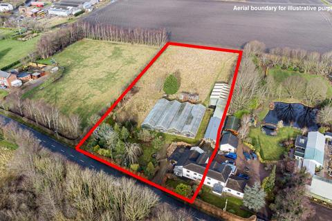 Holmeswood Road, Rufford L40 3 bed property with land for sale