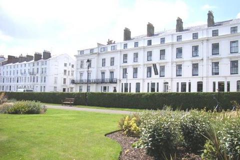 The Crescent, Filey 2 bed apartment for sale