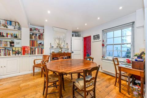 Malden Road, Kentish Town, London, NW5 2 bed maisonette for sale