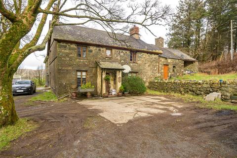 Clynnogfawr, Caernarfon, Gwynedd, LL54 3 bed detached house for sale