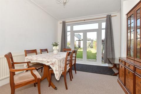 Highfield Crescent, Hornchurch, Essex 4 bed semi