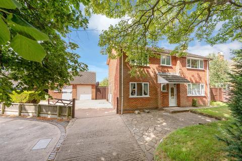 Gainsborough Road, Winthorpe, Newark 3 bed detached house for sale