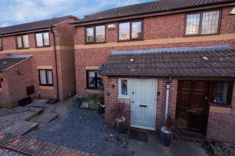 Southern Close, Kingswinford 2 bed semi