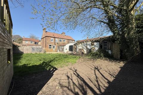 Dunroyal, Helperby, York 2 bed end of terrace house for sale
