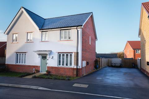 Sanderling Drive, Cheddar BS27 3 bed semi