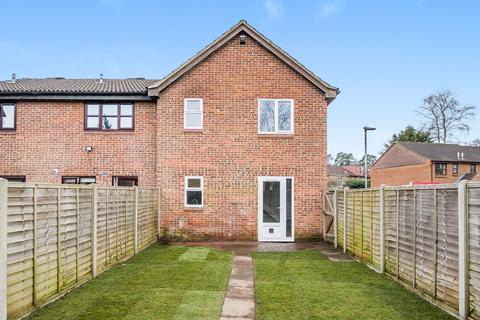 Pewsey Vale, Bracknell 1 bed terraced house for sale