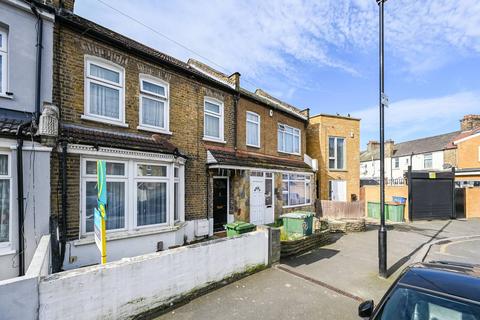 Alexandra Road, East Ham, London, E6 2 bed house for sale