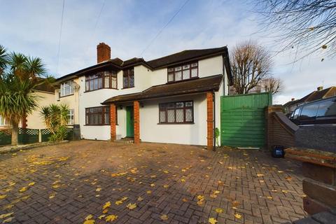 Farm Way, Hornchurch 5 bed house for sale