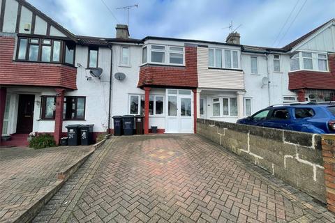 Marina Drive, Northfleet, Kent, DA11 3 bed terraced house for sale