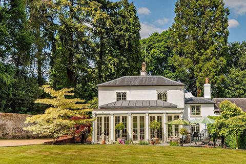 Bowcott Hill, Arford, Hampshire 5 bed link detached house for sale