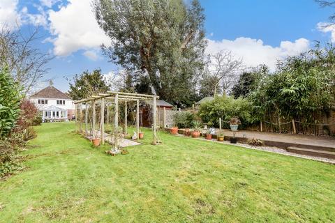 Forstal Lane, Coxheath, Maidstone, Kent 4 bed detached house for sale