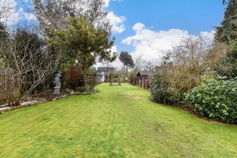 Forstal Lane, Coxheath, Maidstone, Kent 4 bed detached house for sale