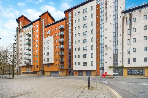 Oceana Boulevard, Southampton 2 bed flat for sale