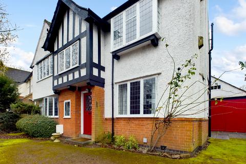 Guilford Road, Stoneygate, Leicester... 4 bed detached house for sale