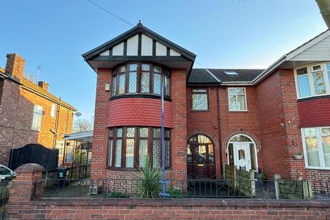 Kings Road, Old Trafford 3 bed semi