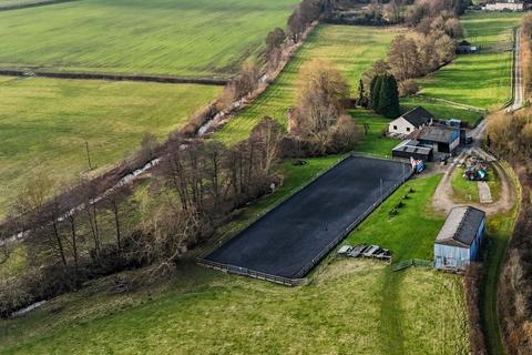 New Road, Wotton