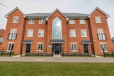 Connors Way, Canterbury, CT1 2 bed flat for sale