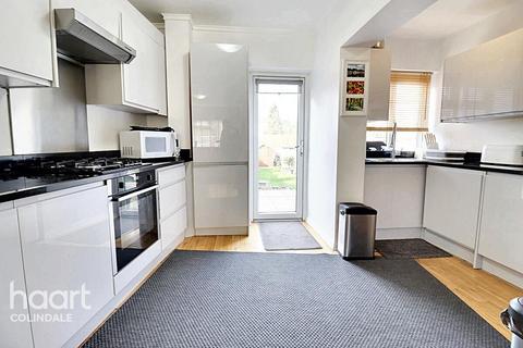 The Greenway, NW9 3 bed semi