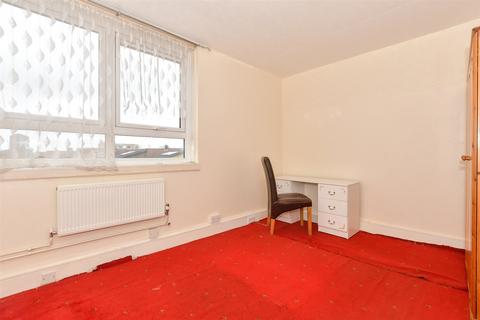 Wood Street, Walthamstow 2 bed apartment for sale