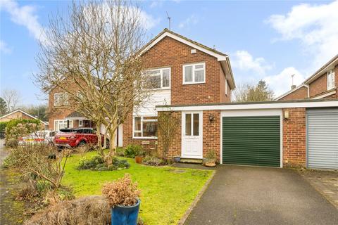 Bream Close, Marlow, Buckinghamshire... 3 bed link detached house for sale
