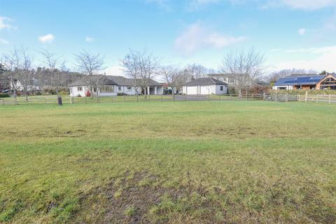 Land 50m East of Eight Acres... Land for sale