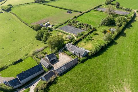 Little Hobarris Farm, Chapel Lawn... 4 bed country house for sale