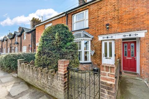 Woolgrove Road, Hitchin, SG4 0AS 2 bed terraced house for sale