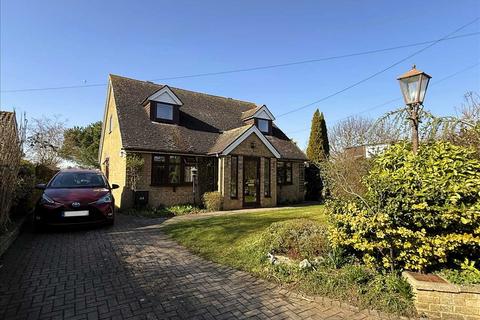 Brakefield Road, Southfleet 2 bed detached house for sale