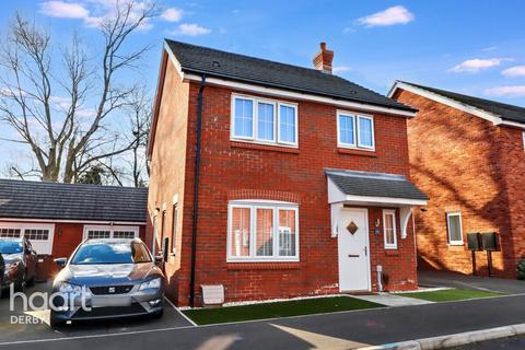 Maple Close, Hilton 3 bed detached house for sale