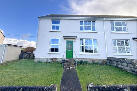 Gibson Way, Porthleven TR13 2 bed flat for sale