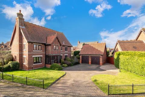 Cheviot Close, Sleaford NG34 5 bed house for sale
