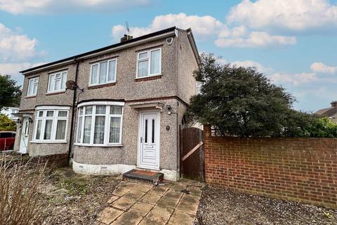 Ridgeway Drive, Dunstable 3 bed semi