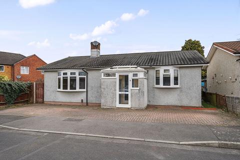 St. Davids Road, Basingstoke 3 bed detached bungalow for sale