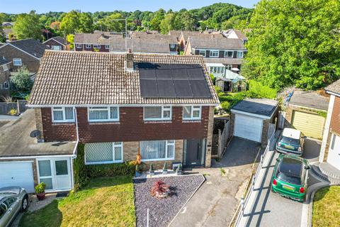 Frobisher Close, Ringwood, Hampshire... 3 bed semi