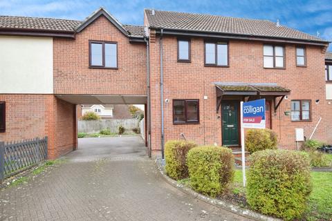 Camilla Close, Bulford, SP4 9PF 3 bed house for sale