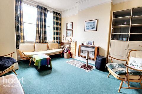 St Lukes Road, Maidenhead 4 bed semi