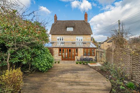 Lee Lane, Bradpole, Bridport 3 bed detached house for sale