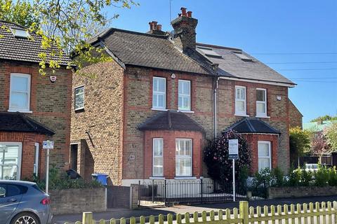 Weston Road, Bromley, BR1 3 bed semi