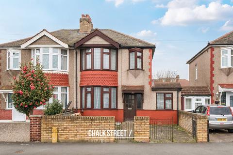 Penerley Road, Rainham, RM13 4 bed semi